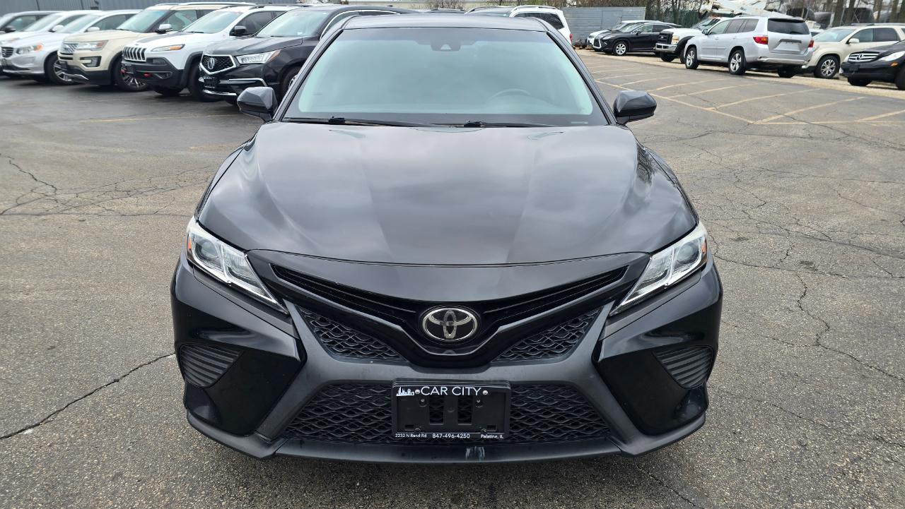 Toyota Camry SE 2018