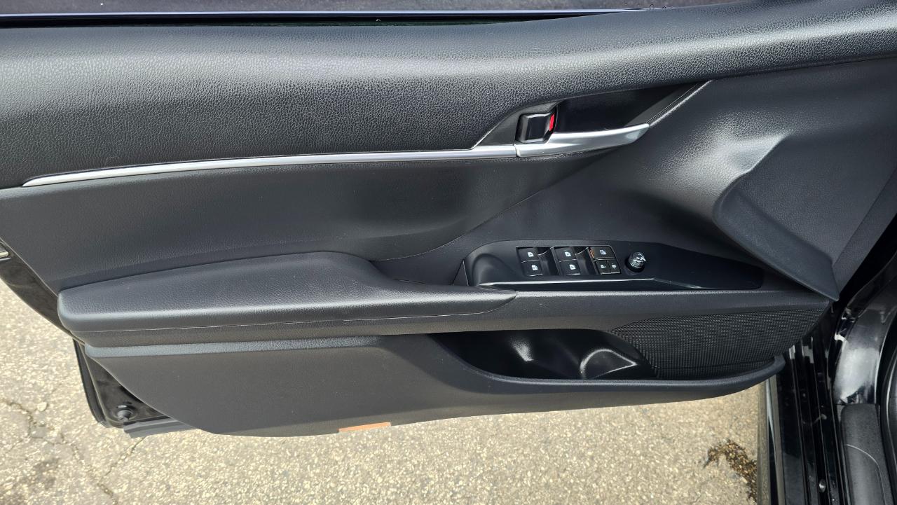 Toyota Camry SE 2018