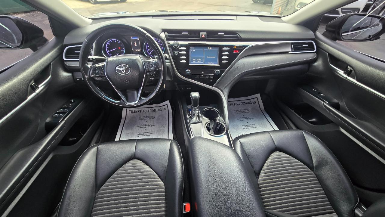 Toyota Camry SE 2018