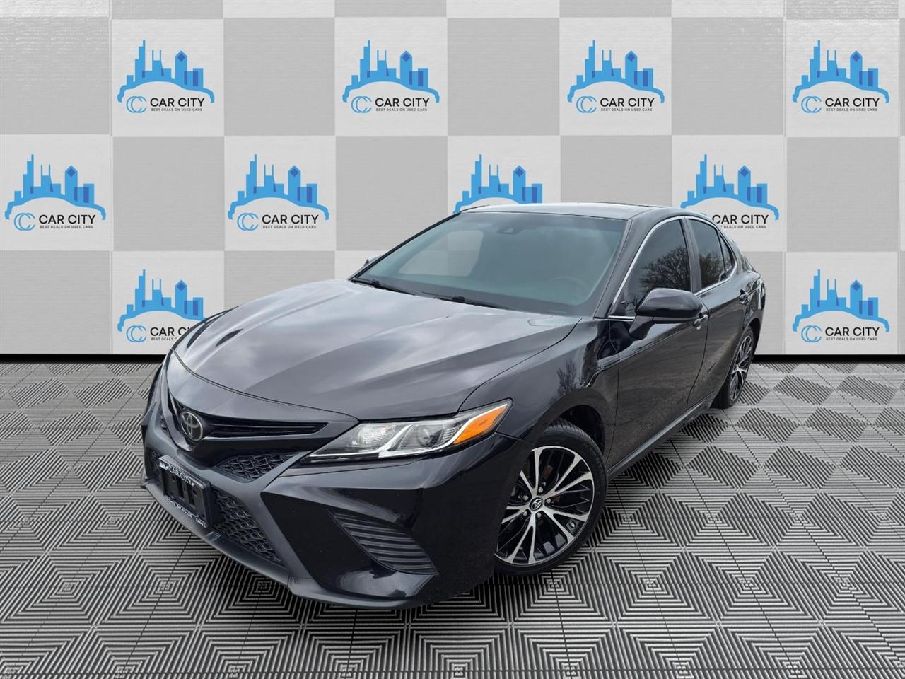 Toyota Camry SE 2018