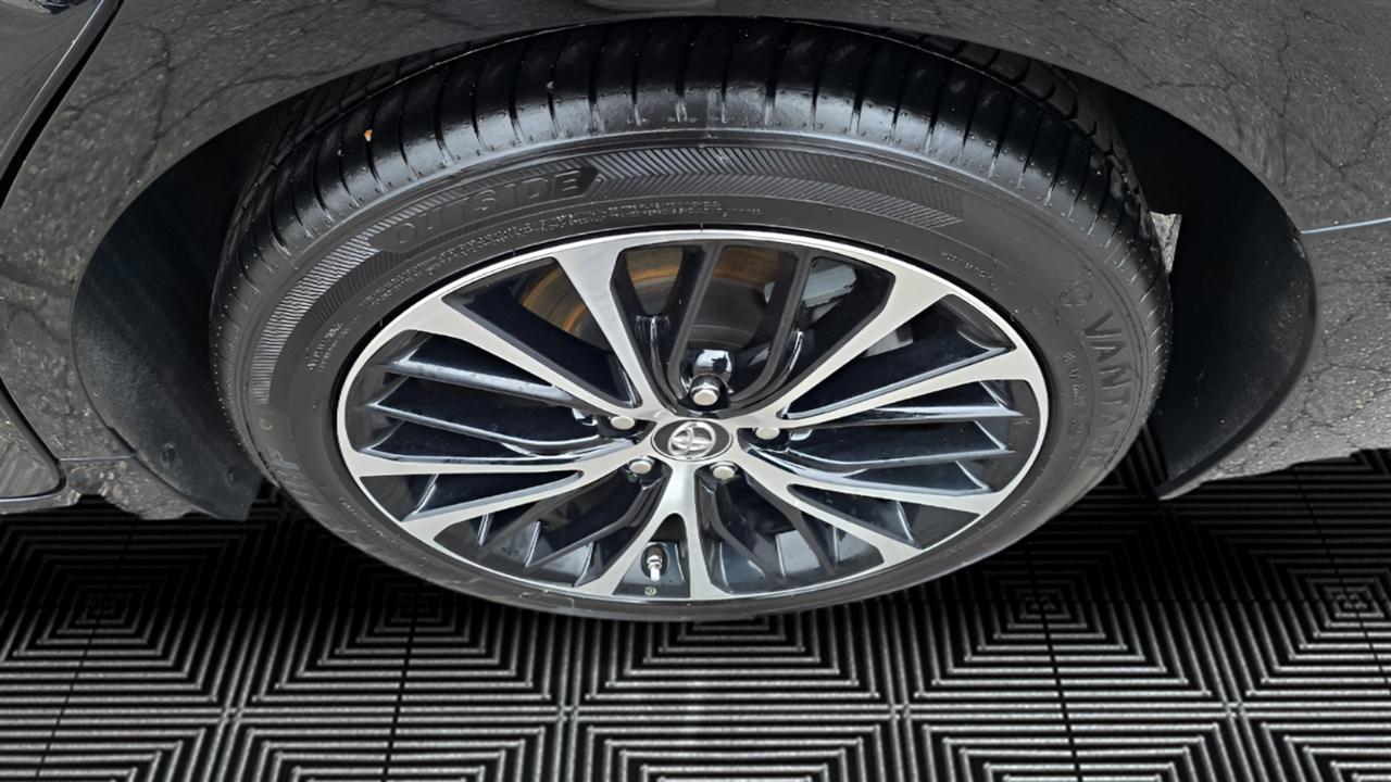 Toyota Camry SE 2018