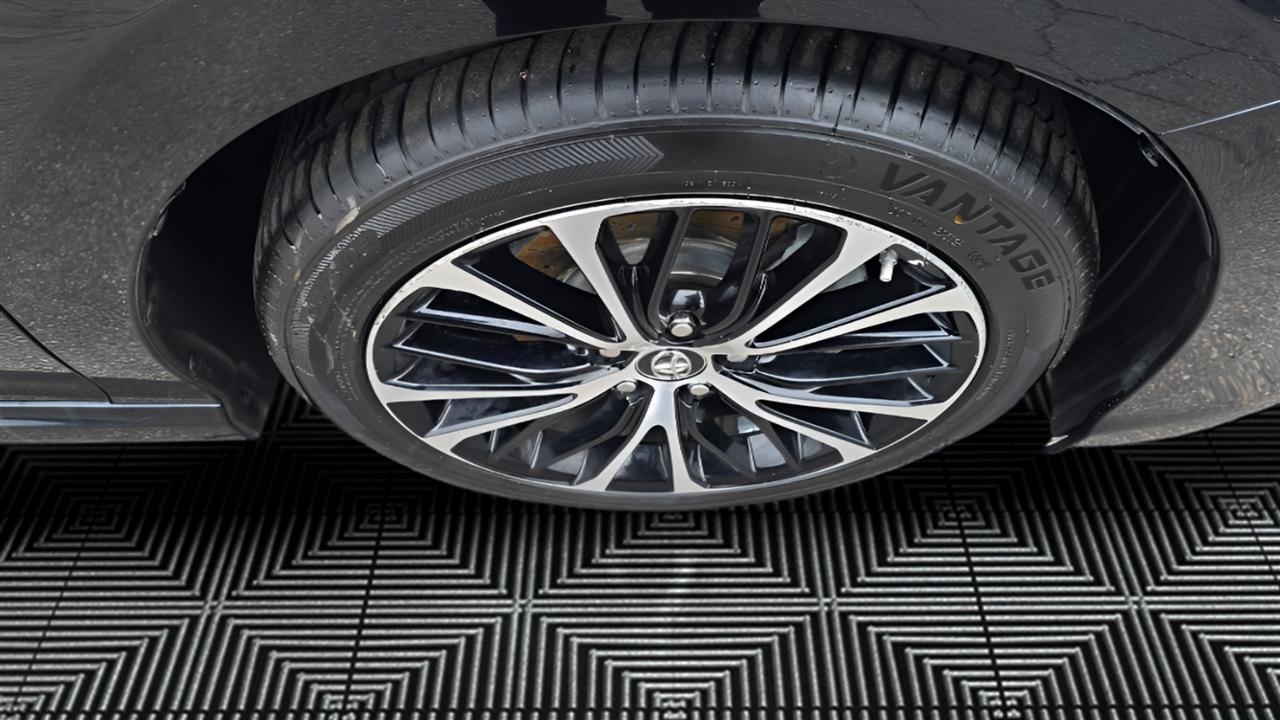 Toyota Camry SE 2018