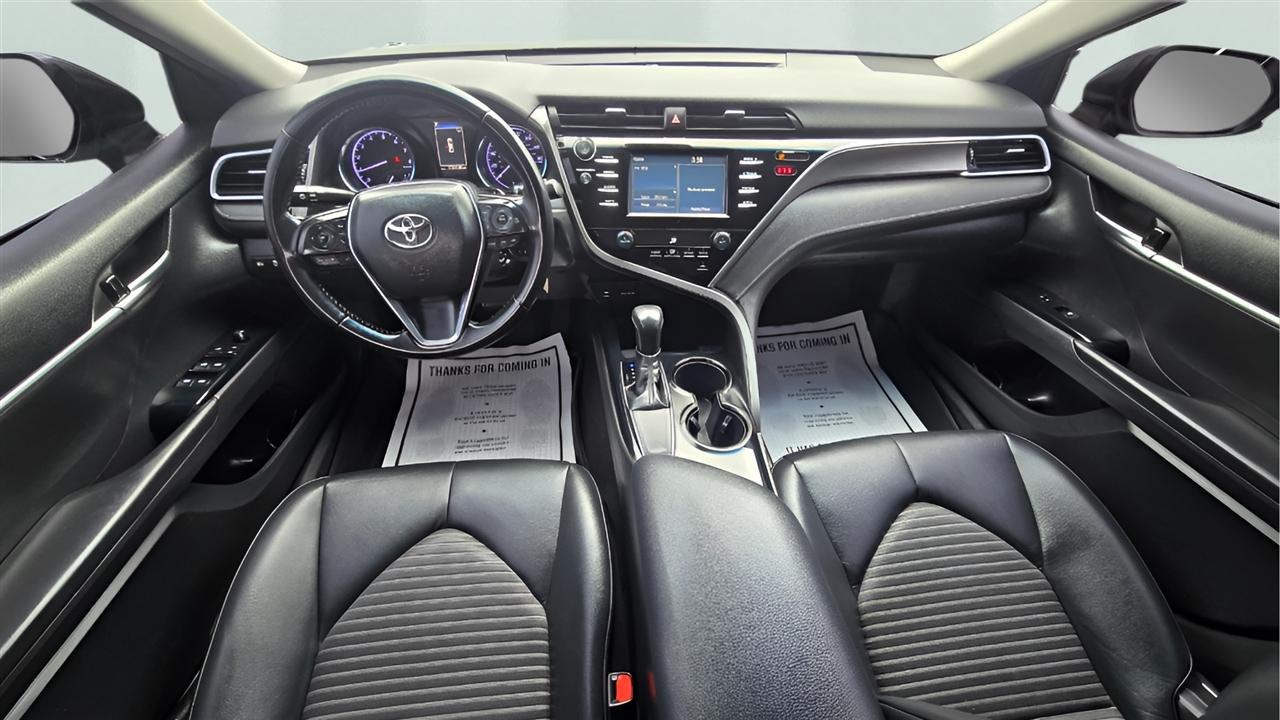 Toyota Camry SE 2018