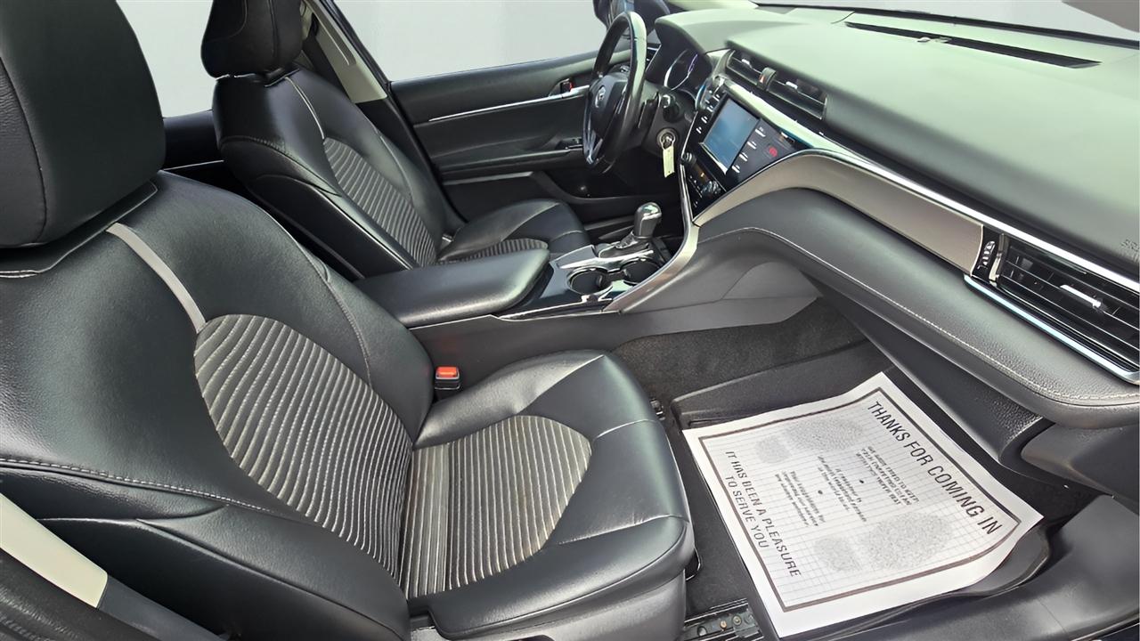 Toyota Camry SE 2018