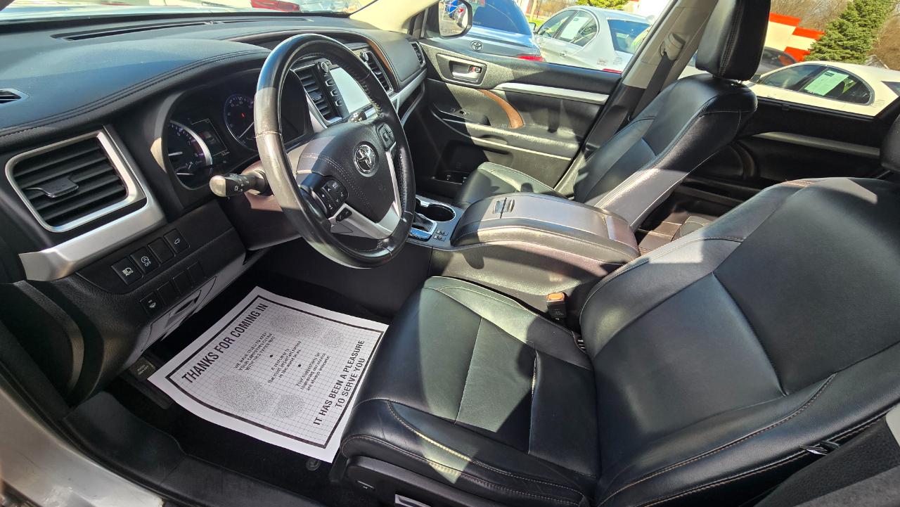 Toyota Highlander SE AWD V6 2018