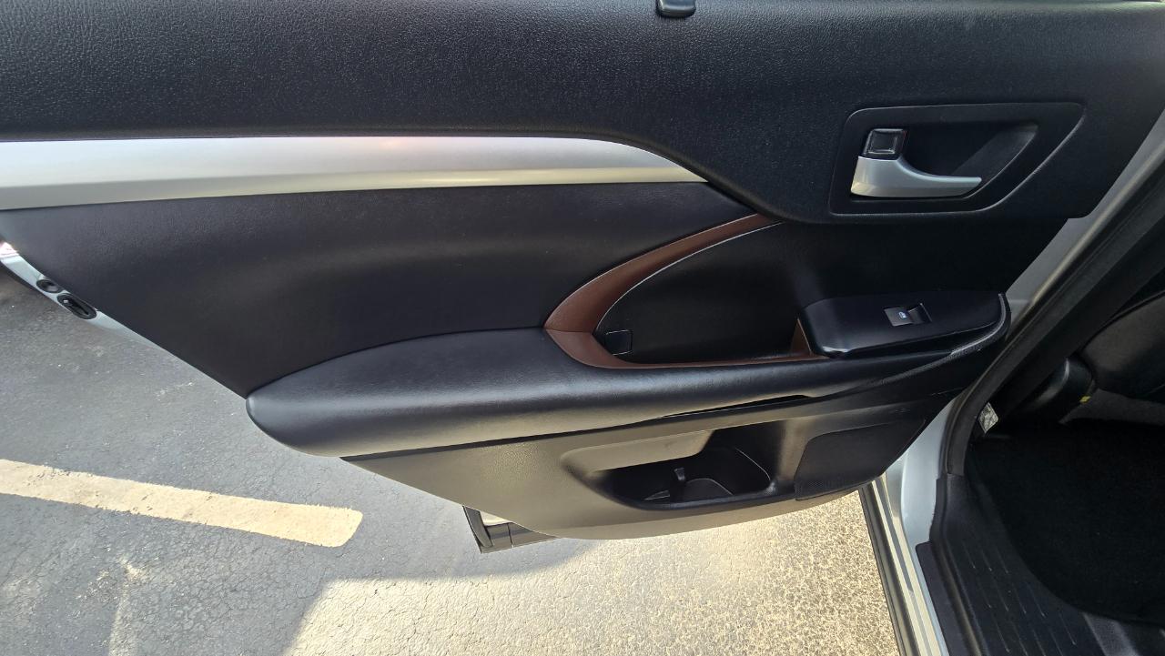 Toyota Highlander SE AWD V6 2018