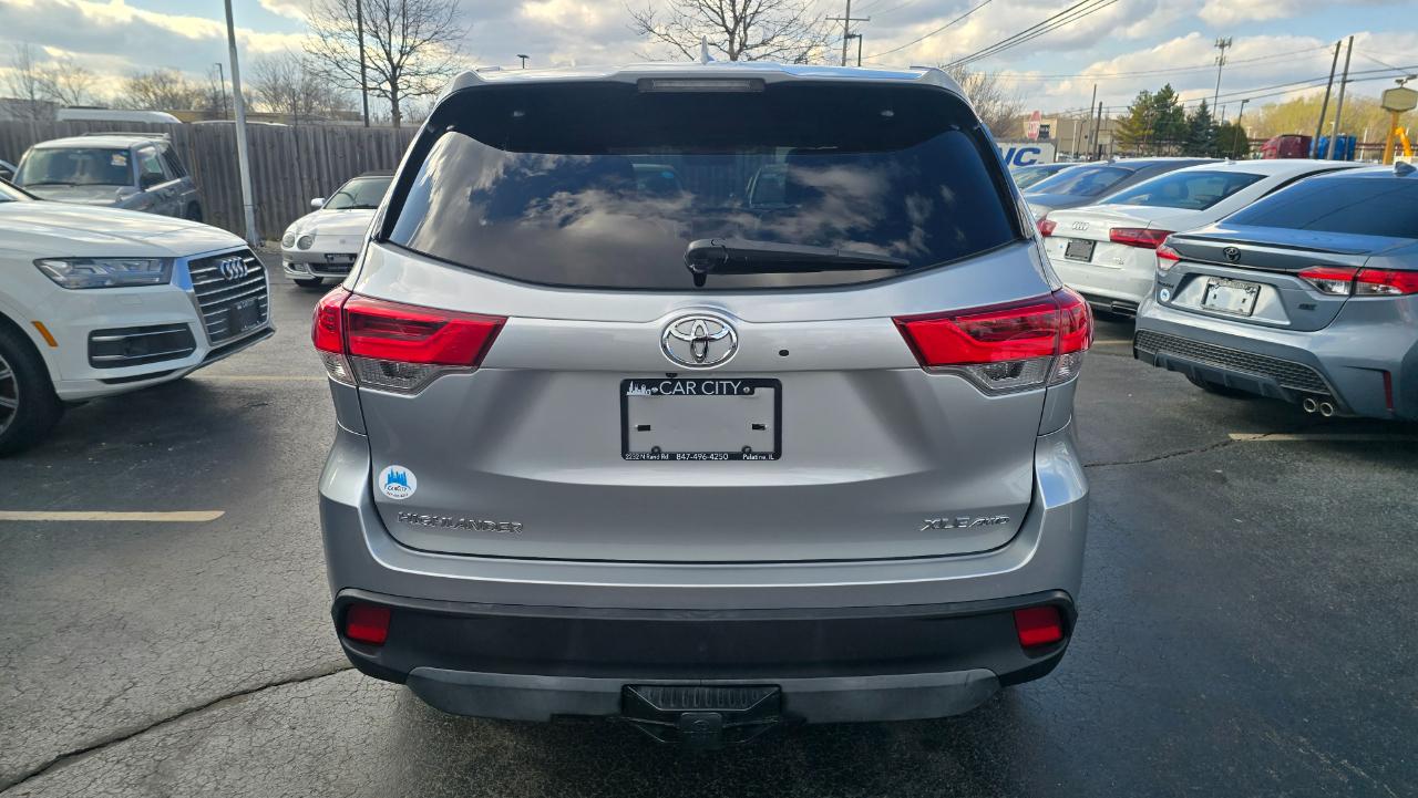 Toyota Highlander SE AWD V6 2018