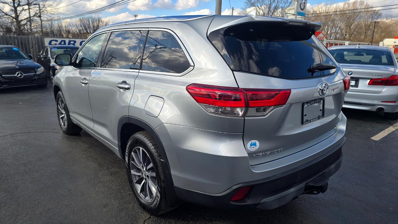 Toyota Highlander SE AWD V6 2018