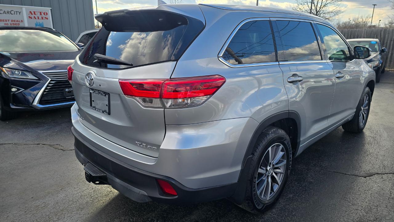 Toyota Highlander SE AWD V6 2018