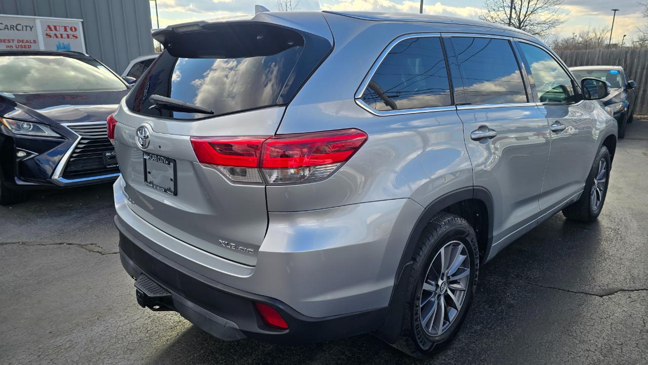 Toyota Highlander SE AWD V6 2018