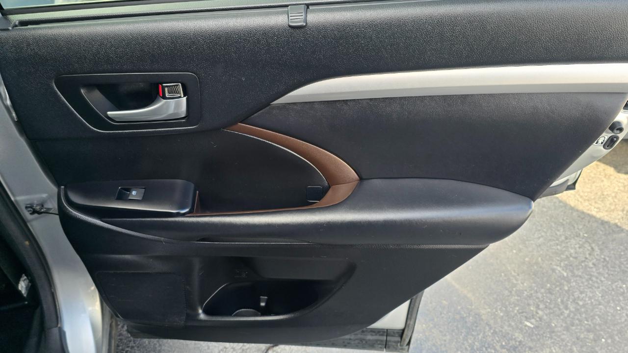 Toyota Highlander SE AWD V6 2018