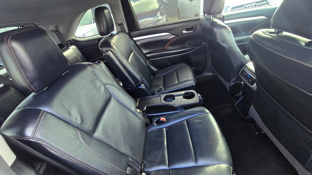 Toyota Highlander SE AWD V6 2018