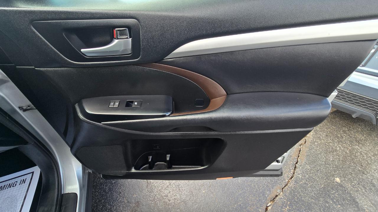 Toyota Highlander SE AWD V6 2018