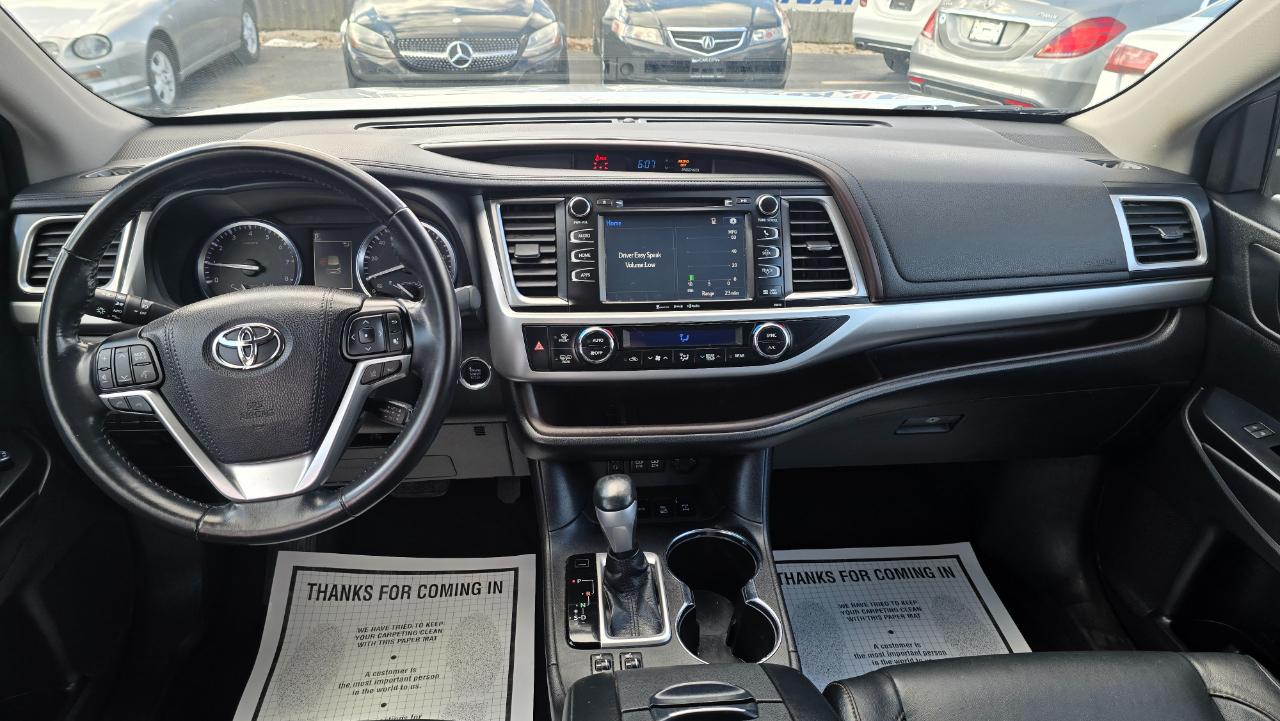 Toyota Highlander SE AWD V6 2018