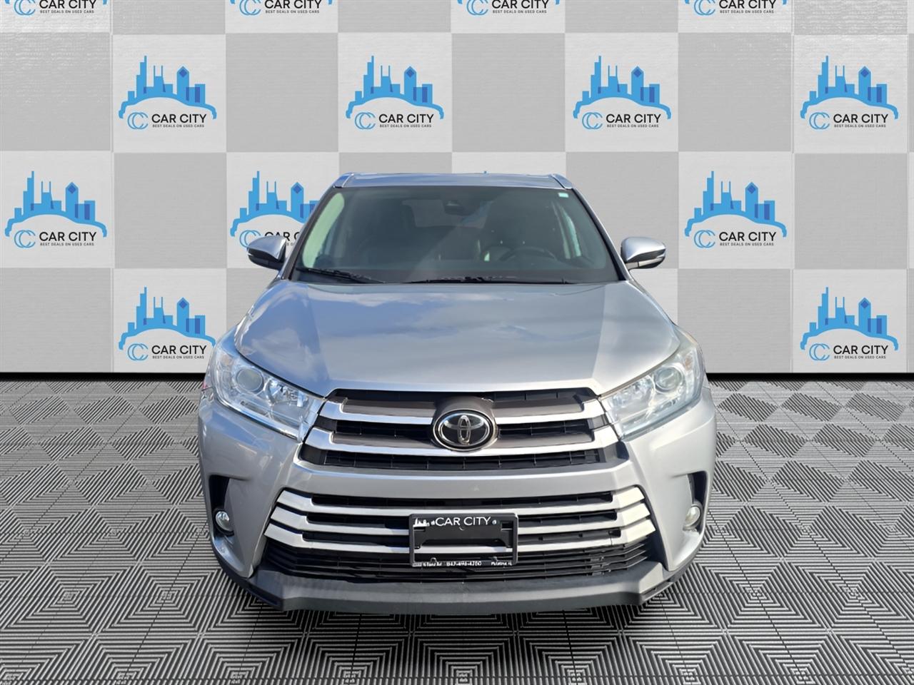 Toyota Highlander XLE 4D SUV AWD 2018