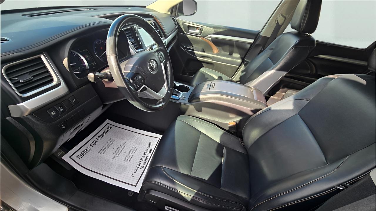 Toyota Highlander XLE 4D SUV AWD 2018