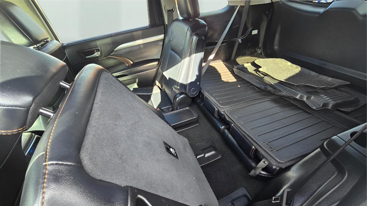 Toyota Highlander XLE 4D SUV AWD 2018