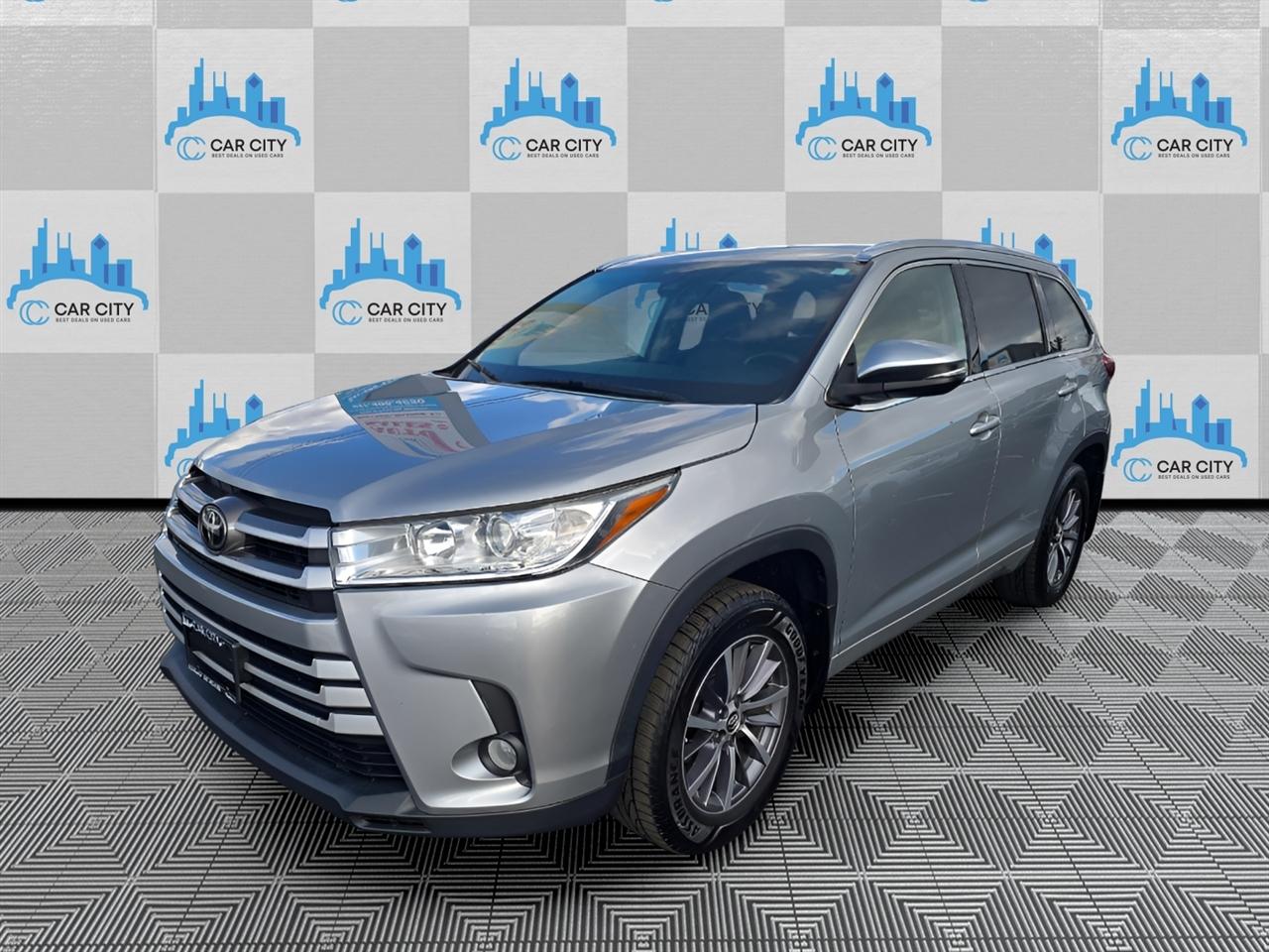 Toyota Highlander XLE 4D SUV AWD 2018