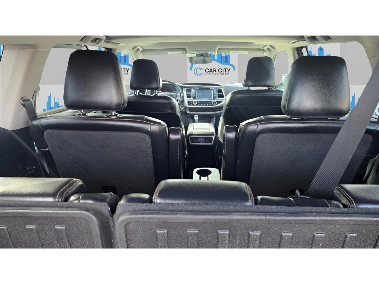 Toyota Highlander XLE 4D SUV AWD 2018