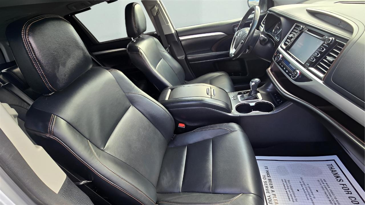 Toyota Highlander XLE 4D SUV AWD 2018