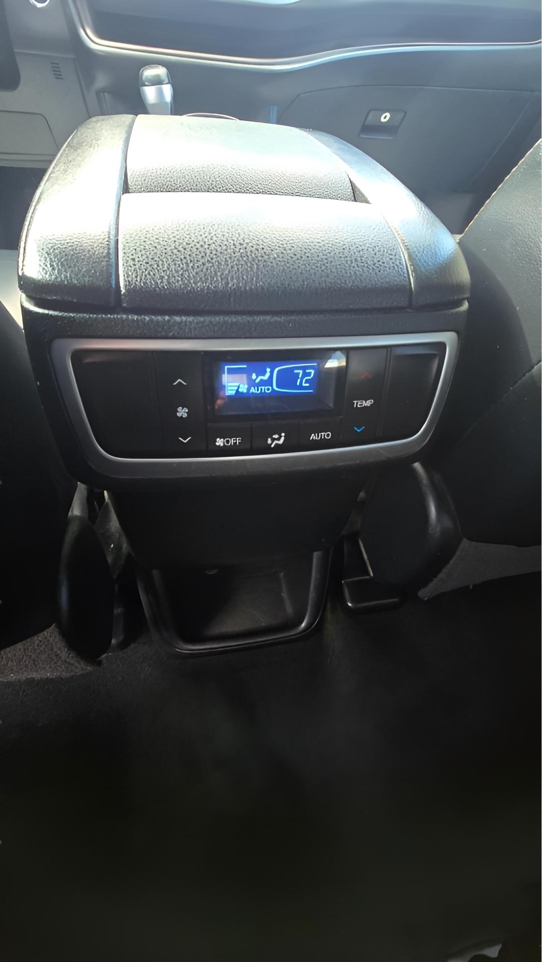 Toyota Highlander XLE 4D SUV AWD 2018