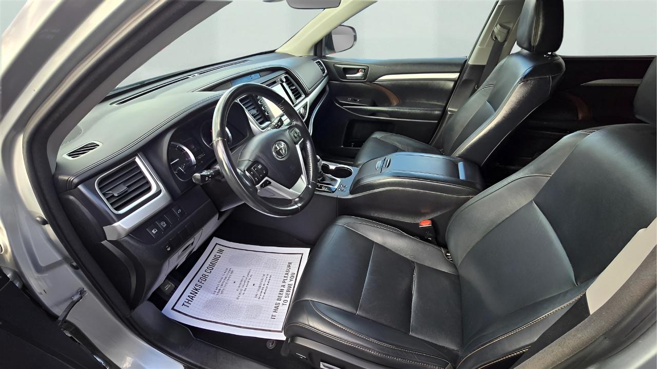 Toyota Highlander XLE 4D SUV AWD 2018