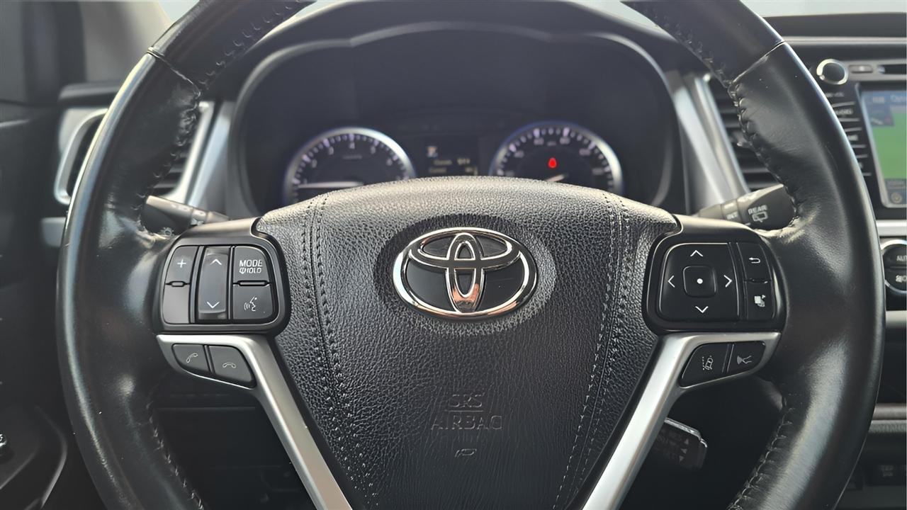 Toyota Highlander XLE 4D SUV AWD 2018