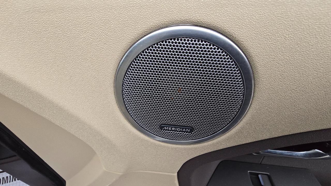 Land Rover Range Rover Evoque Pure Plus 5-Door 2013