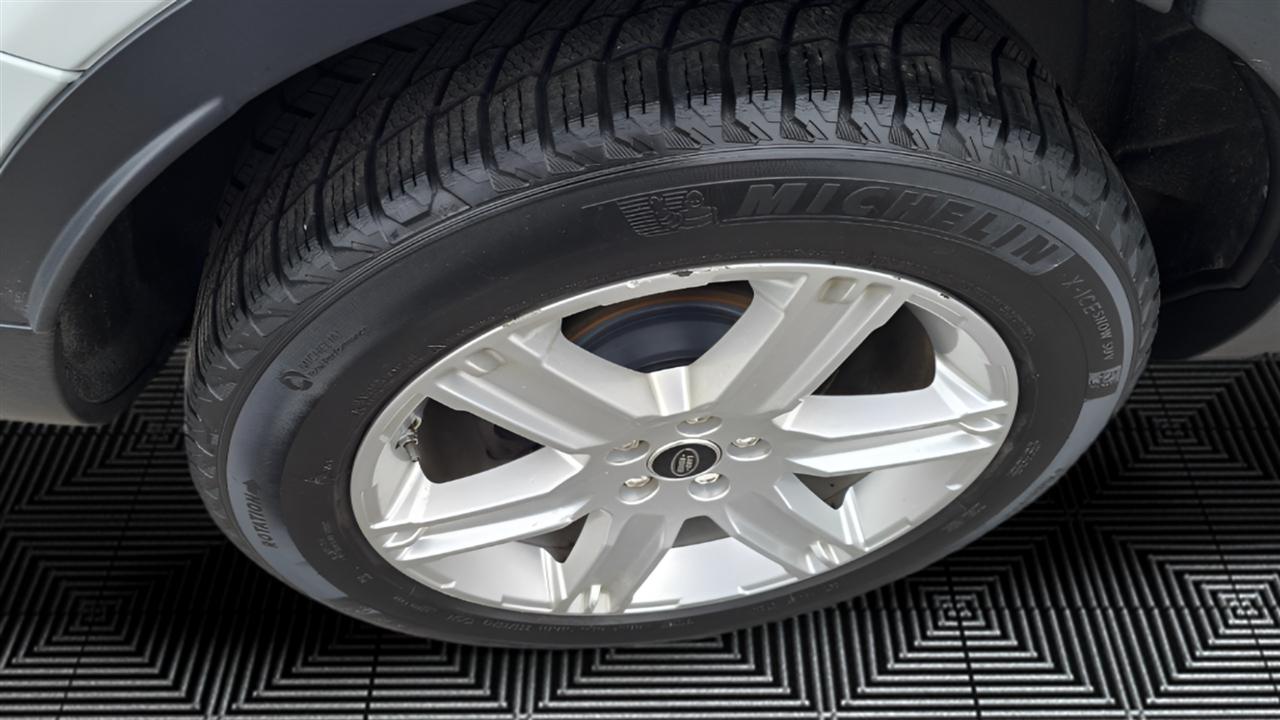 Land Rover Range Rover Evoque Pure Plus 5-Door 2013