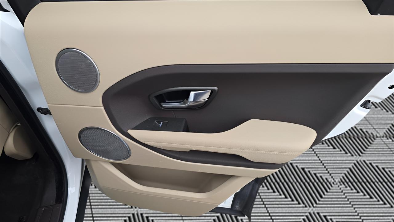 Land Rover Range Rover Evoque Pure Plus 5-Door 2013