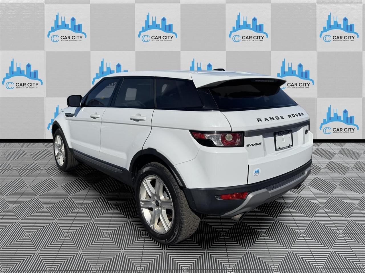 Land Rover Range Rover Evoque Pure Plus 5-Door 2013