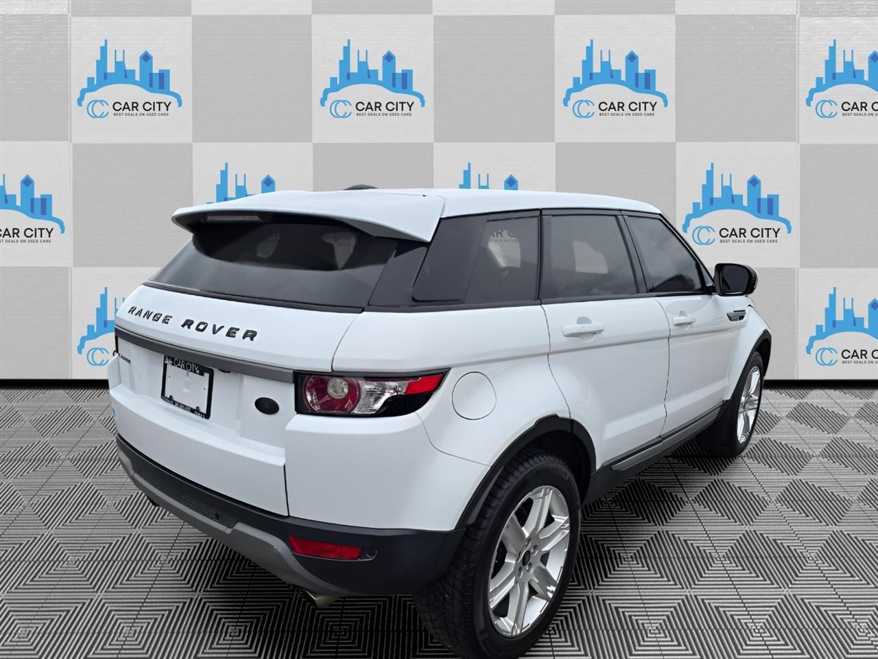Land Rover Range Rover Evoque Pure Plus 5-Door 2013