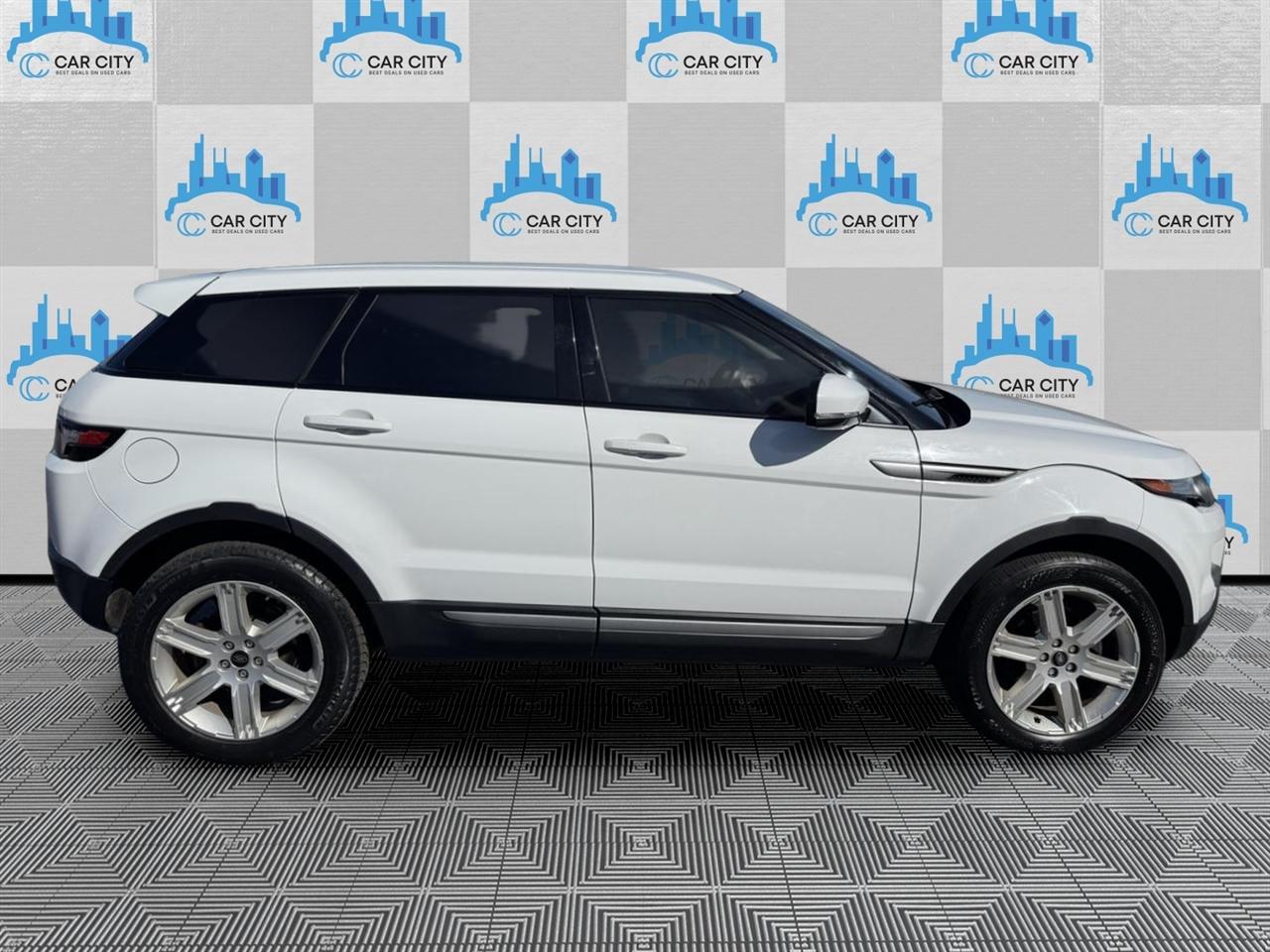 Land Rover Range Rover Evoque Pure Plus 5-Door 2013