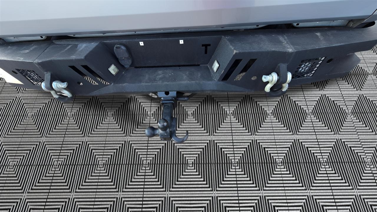 Toyota Tundra SR5 5.7L V8 FFV CrewMax 4WD 2017