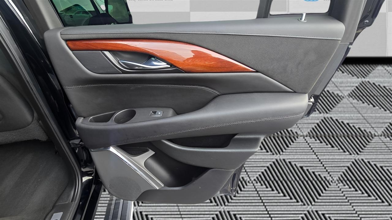 Cadillac Escalade Premium 4WD 2015