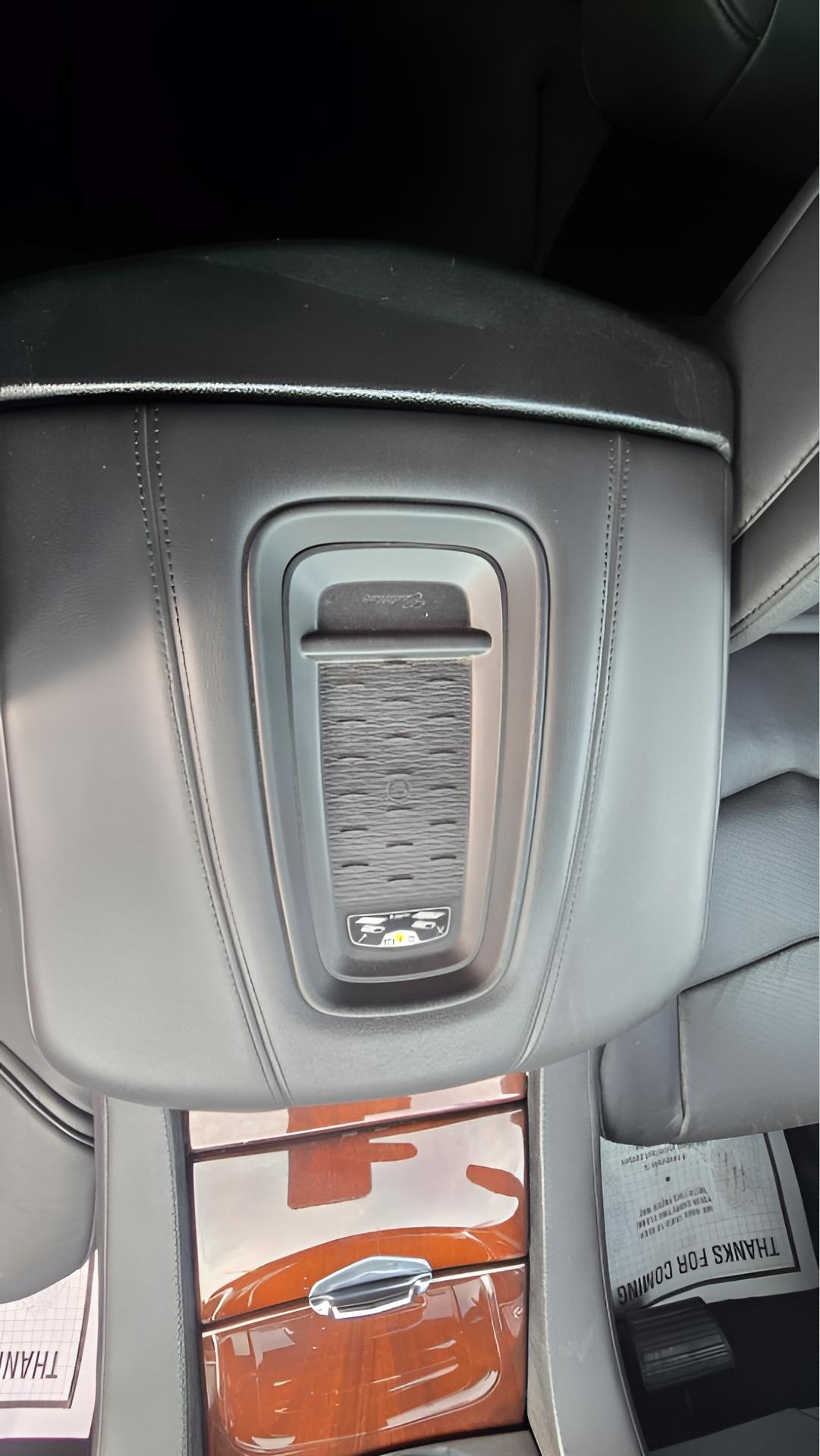 Cadillac Escalade Premium 4WD 2015