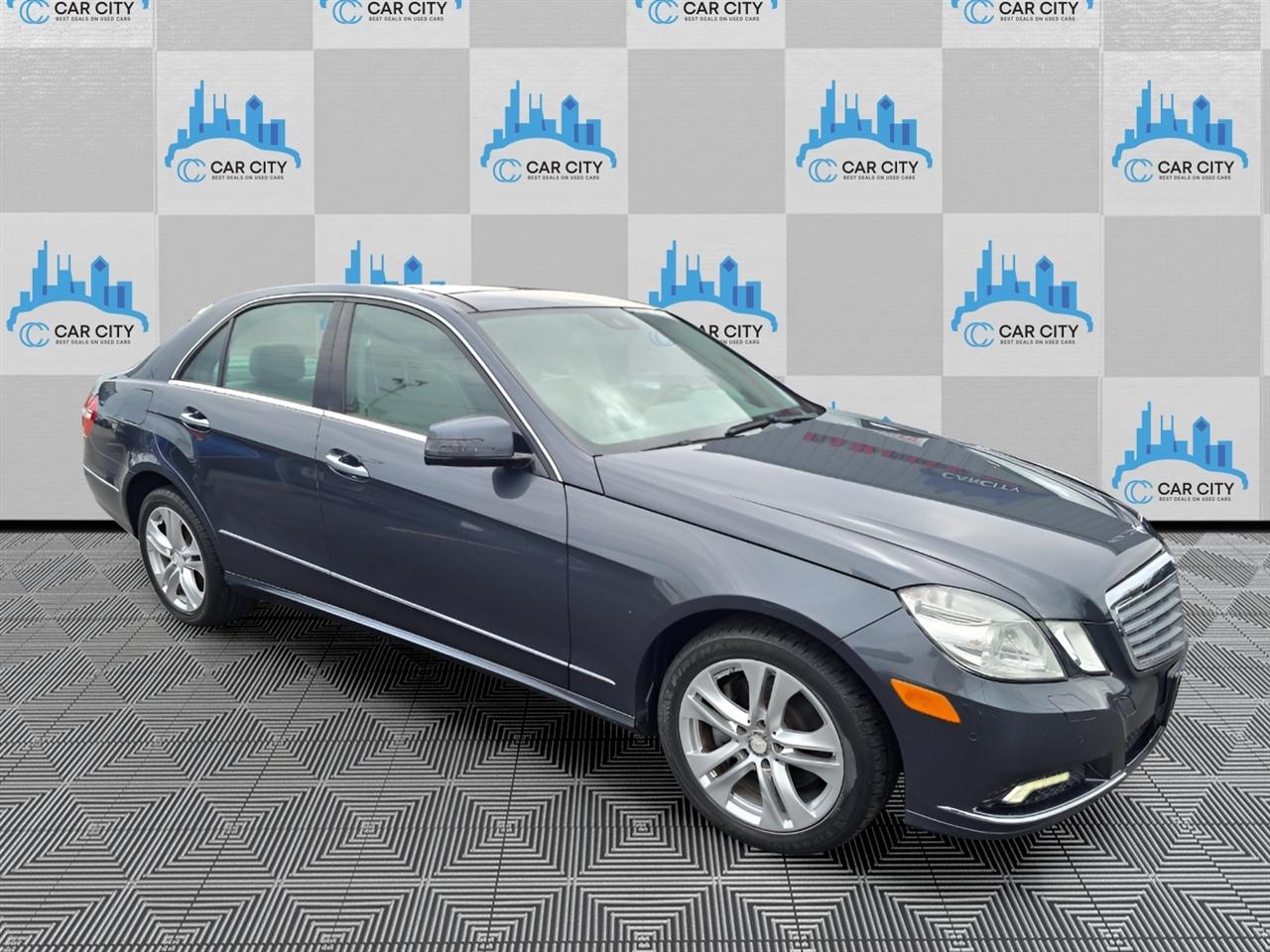Mercedes-Benz E-Class E350 Sedan 4MATIC 2010