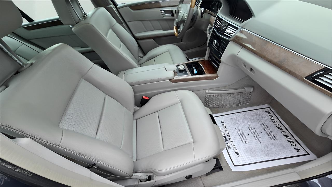 Mercedes-Benz E-Class E350 Sedan 4MATIC 2010