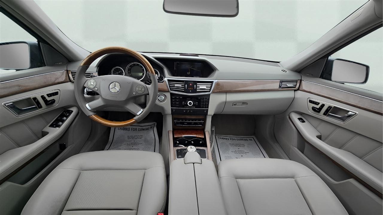 Mercedes-Benz E-Class E350 Sedan 4MATIC 2010