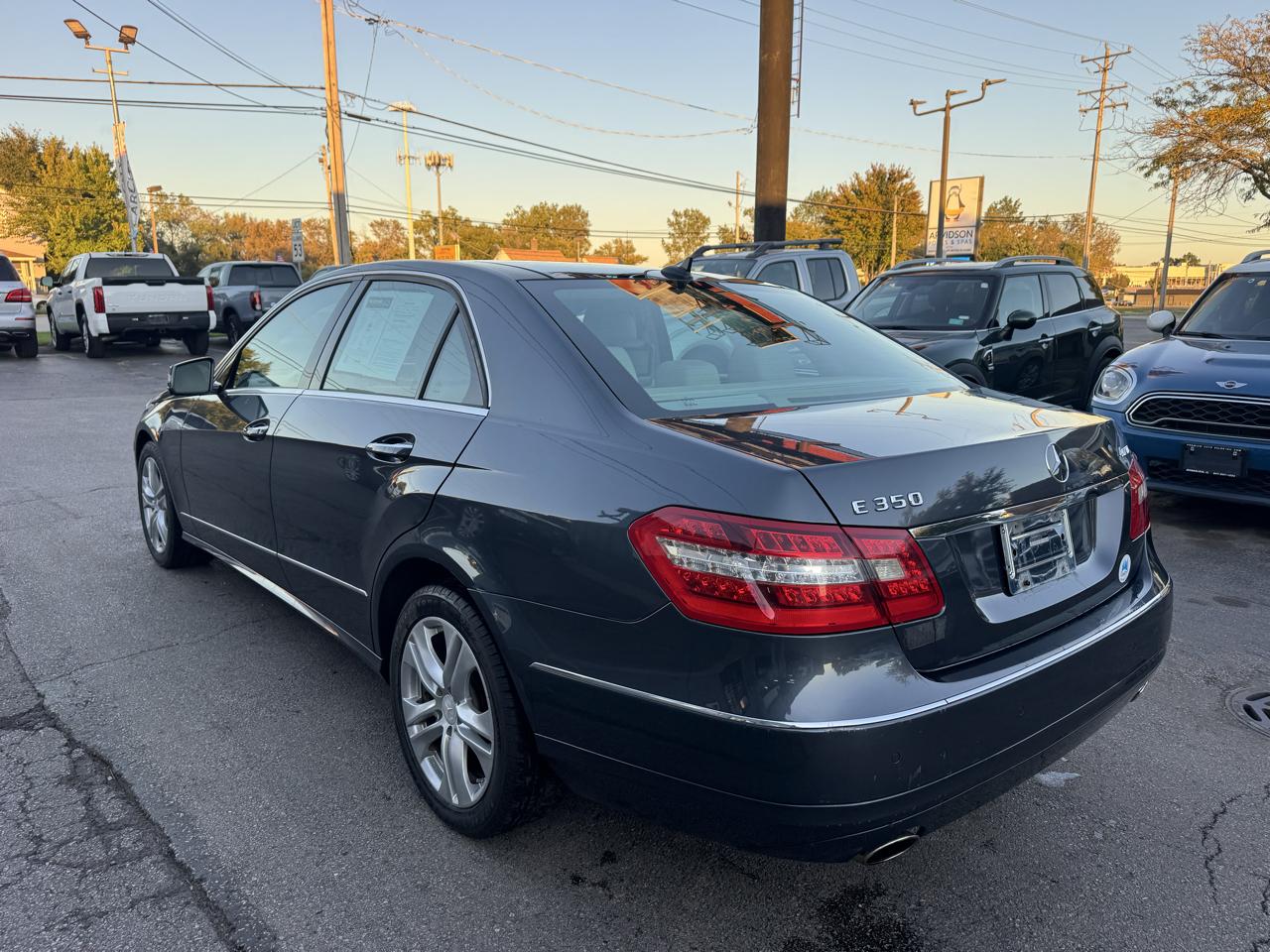 Mercedes-Benz E-Class E350 Sedan 4MATIC 2010