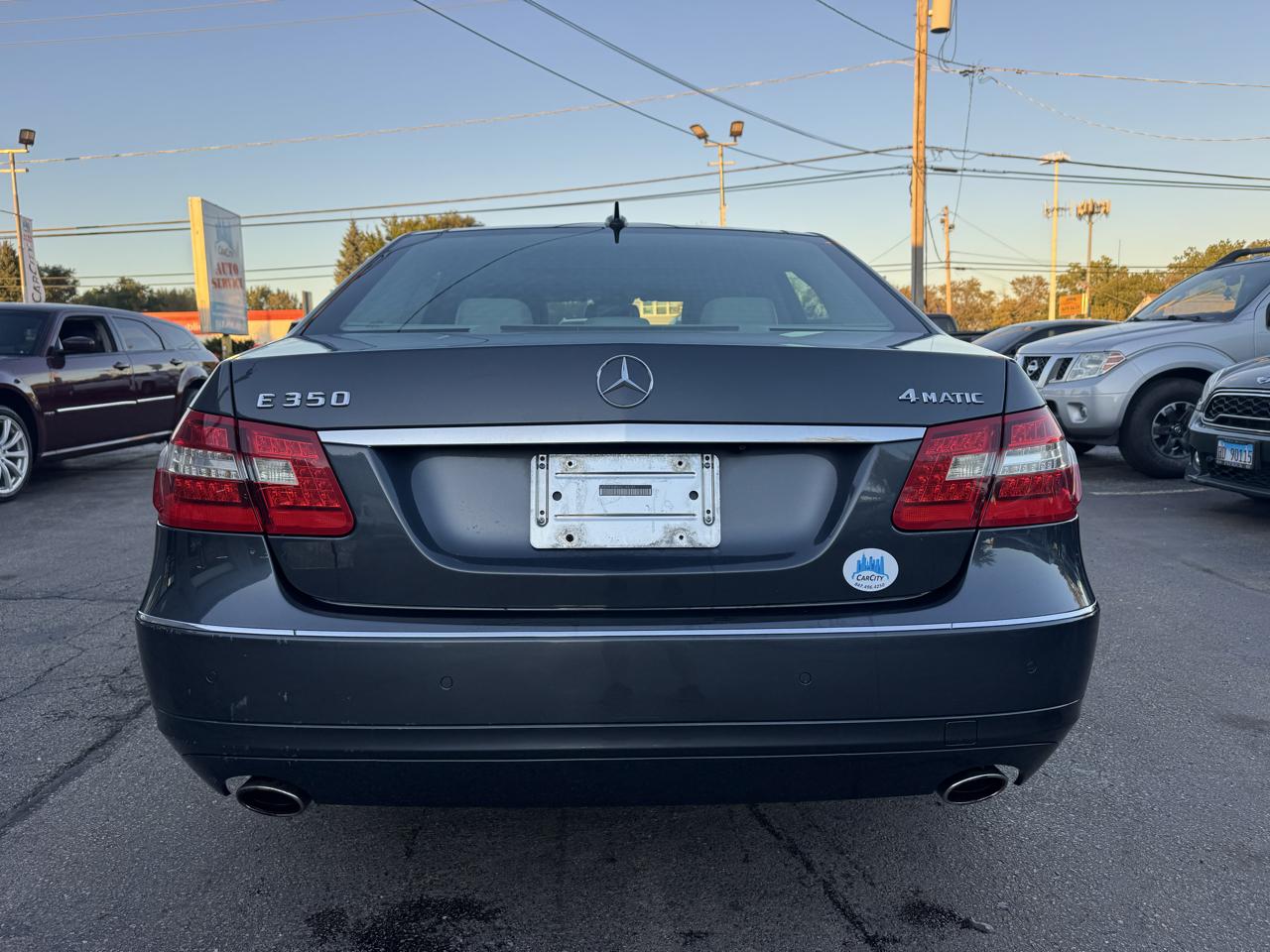 Mercedes-Benz E-Class E350 Sedan 4MATIC 2010