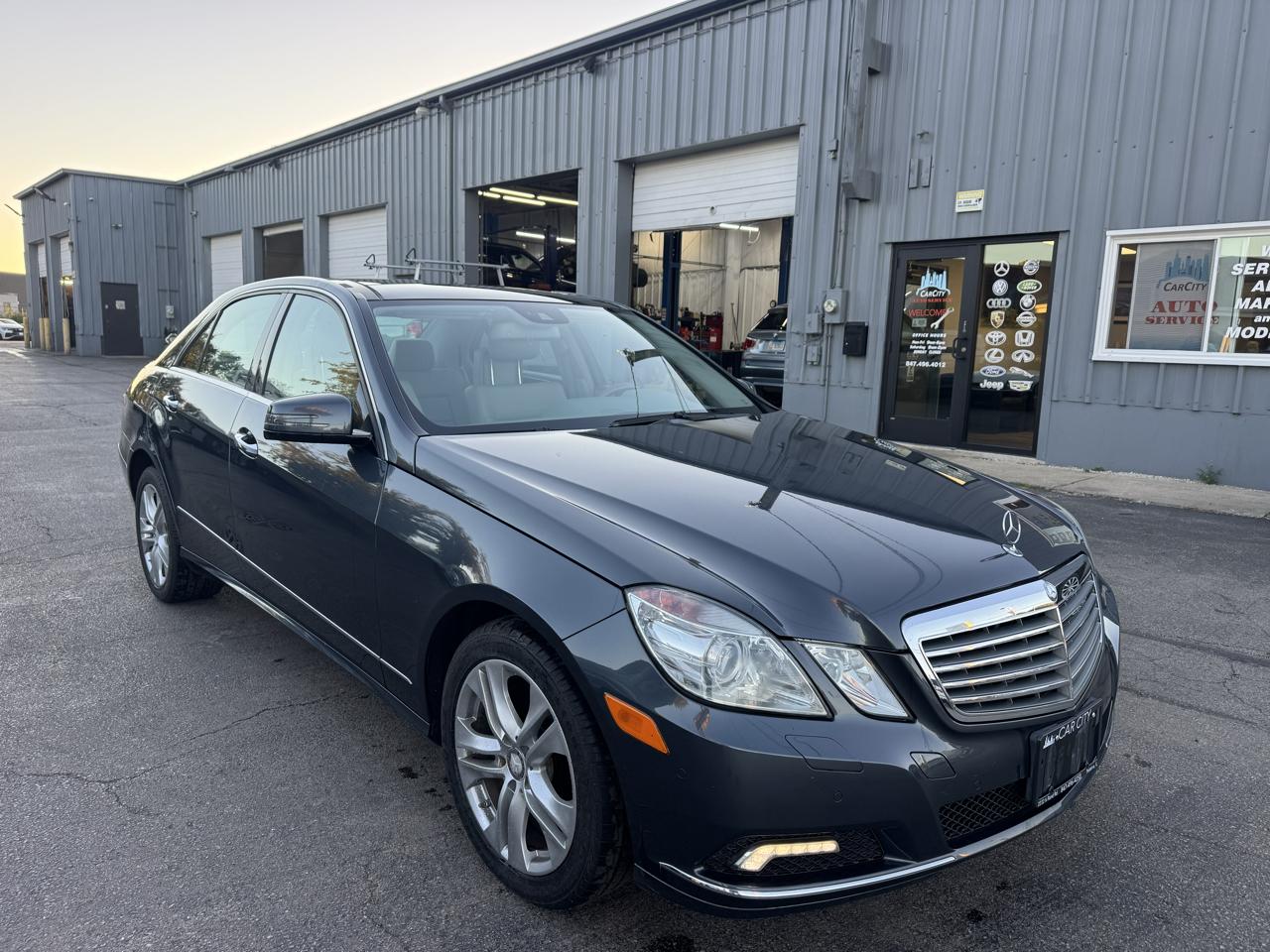 Mercedes-Benz E-Class E350 Sedan 4MATIC 2010