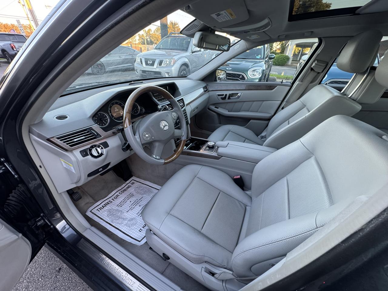 Mercedes-Benz E-Class E350 Sedan 4MATIC 2010