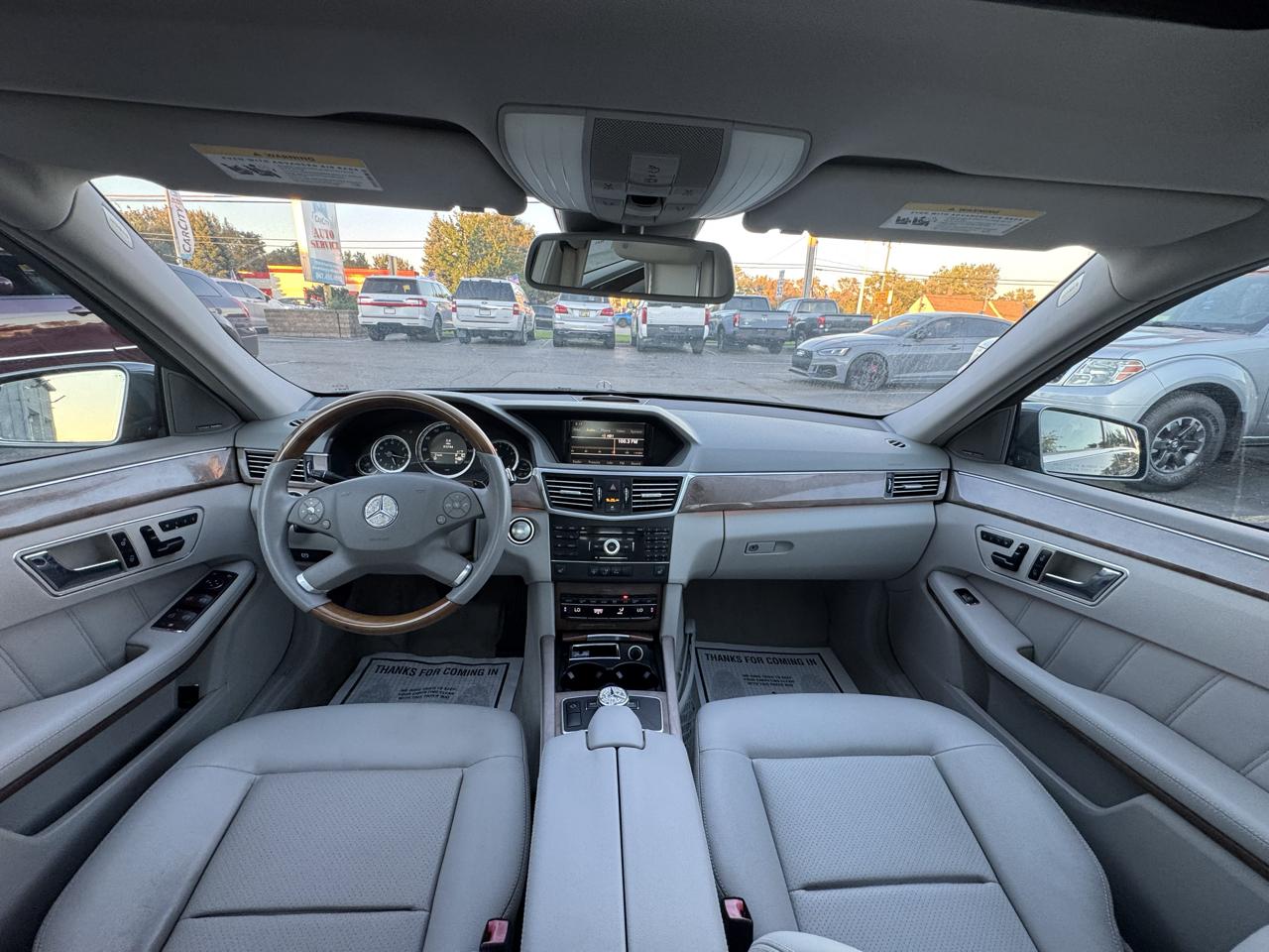 Mercedes-Benz E-Class E350 Sedan 4MATIC 2010