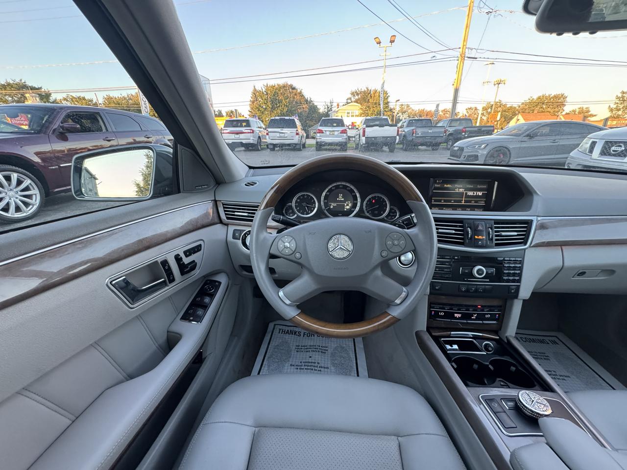 Mercedes-Benz E-Class E350 Sedan 4MATIC 2010