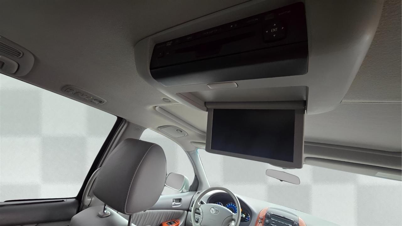 Toyota Sienna XLE FWD 2009