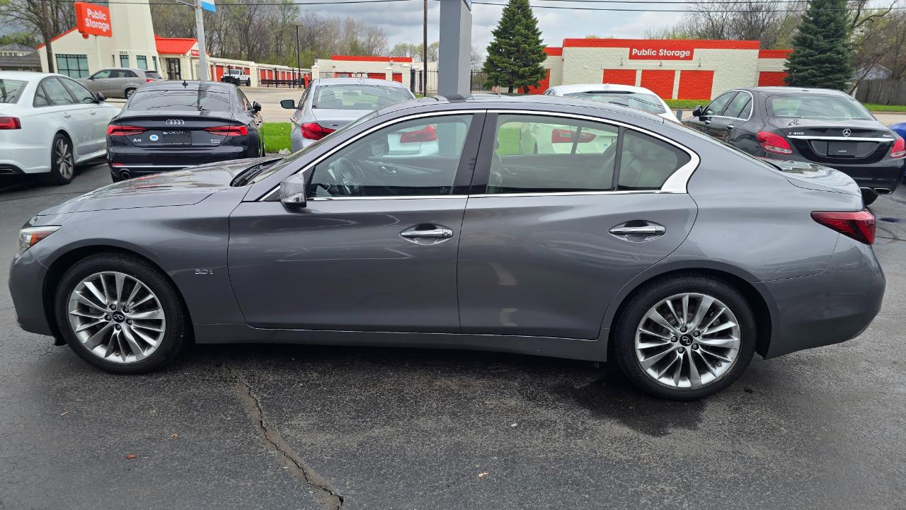 Infiniti Q50 3.0t LUXE AWD 2019