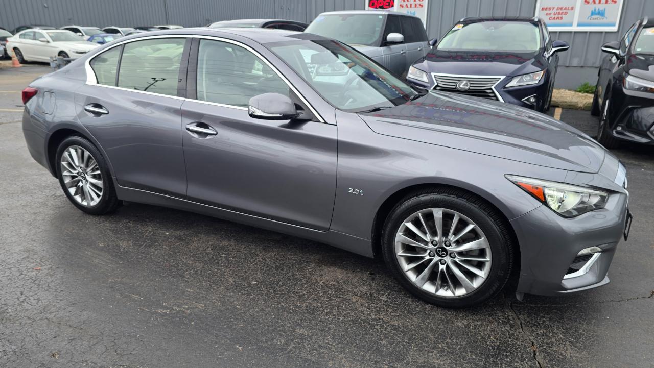Infiniti Q50 3.0t LUXE AWD 2019