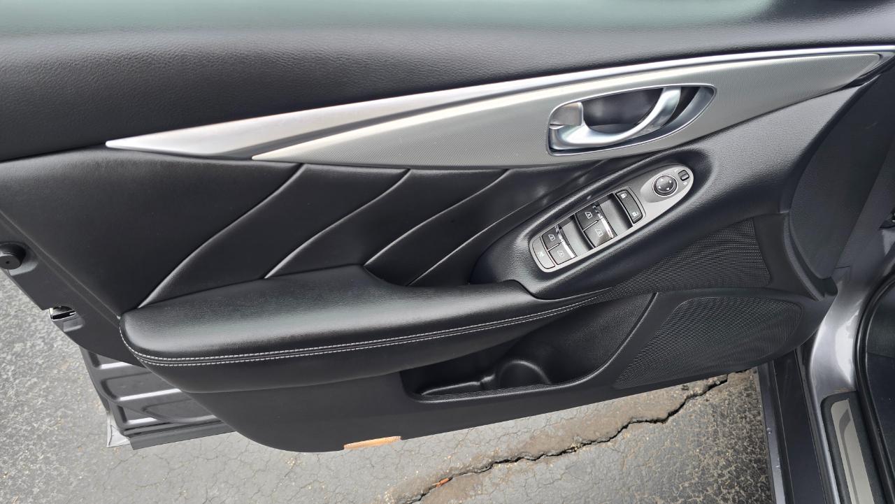 Infiniti Q50 3.0t LUXE AWD 2019