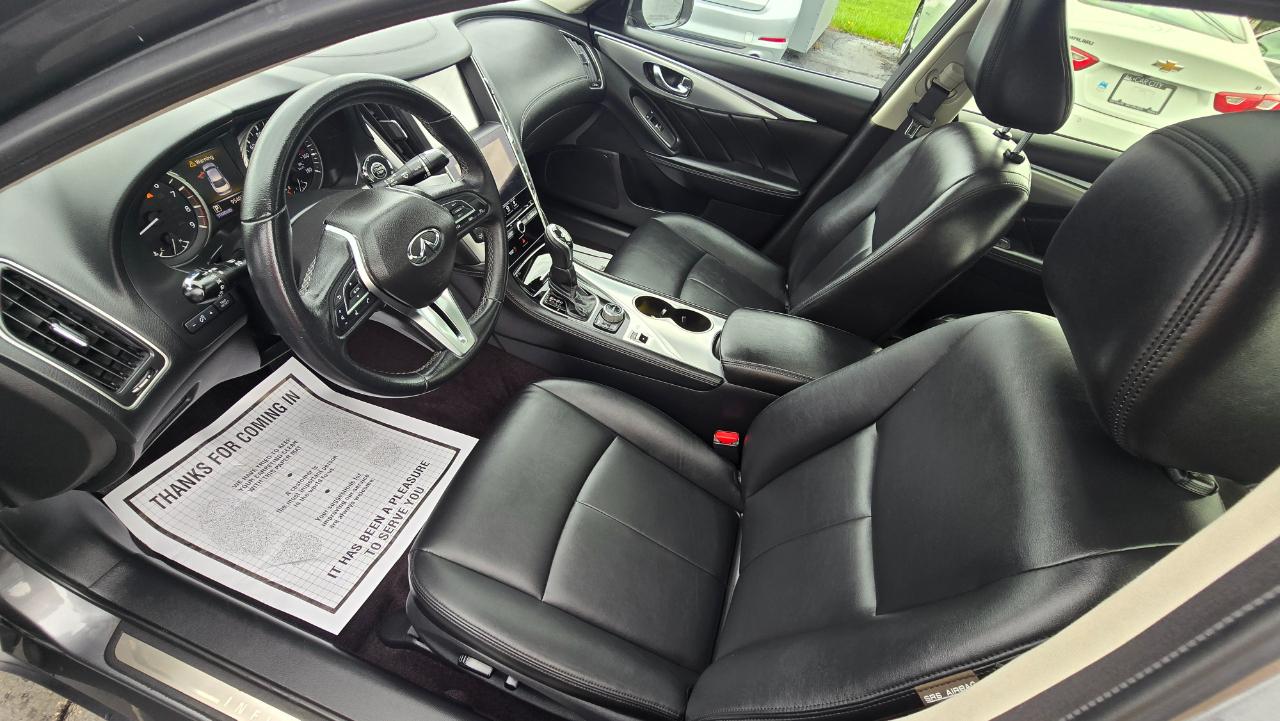 Infiniti Q50 3.0t LUXE AWD 2019